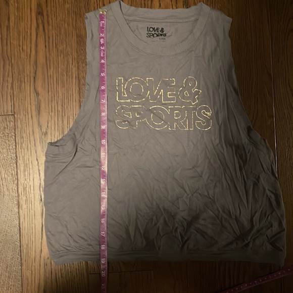 Women’s small gray love and sports muscle tee - Picture 4 of 7